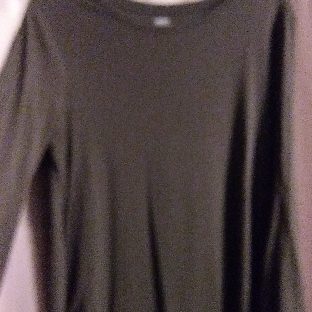 Mid length sleeve